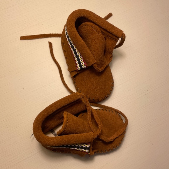 Minnetonka bootie, Infant, size 1, NWT - Picture 4 of 4